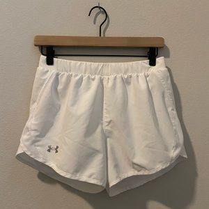 Under Armour White Athletic Shorts size Small
